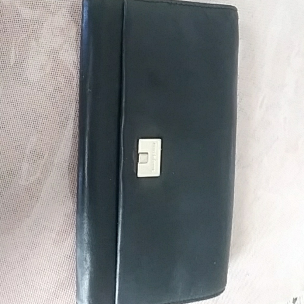Liz claiborne genuine leather clutch