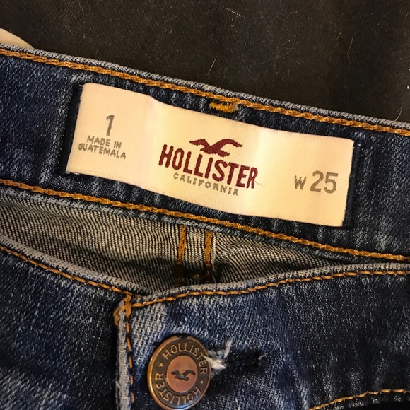 Hollister jean shorts - Picture 2 of 3