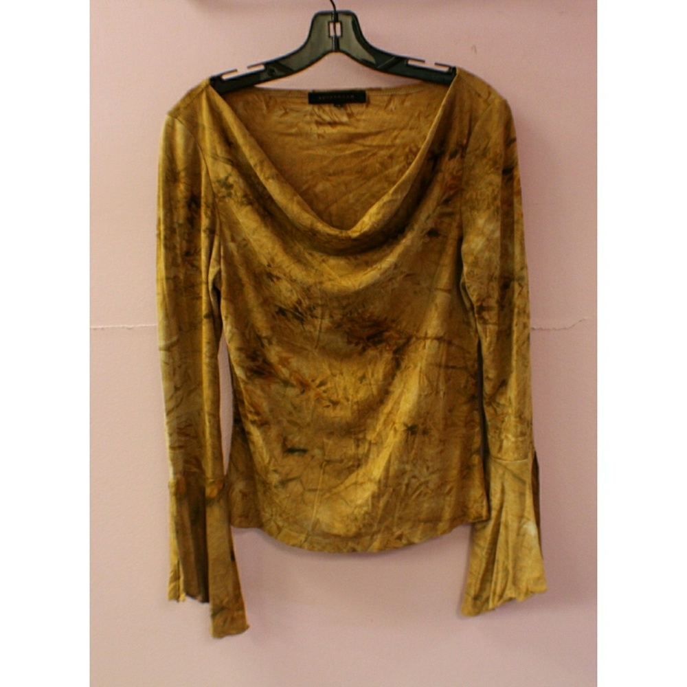 Mesmerize Blouse