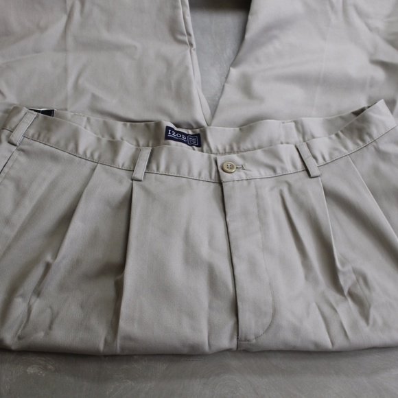 IZOD AMERICAN CHINO KHAKI PANTS SIZE 40 X 30 NWT - Picture 3 of 3