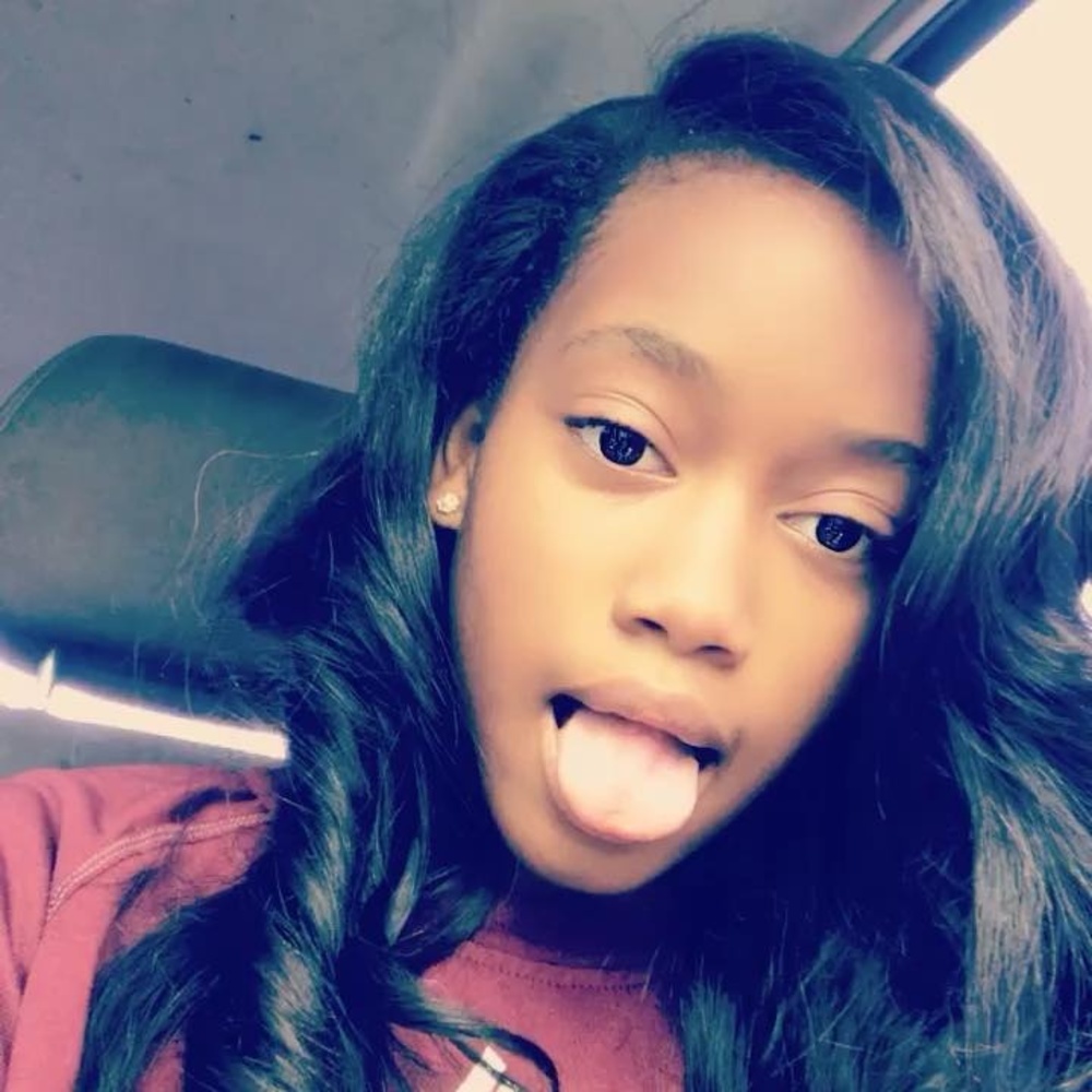 Meet your Posher, Ariel