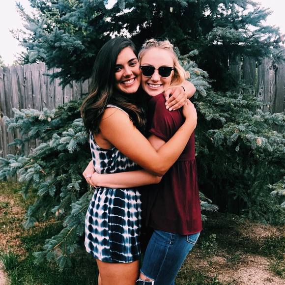 Meet your Posher, Sophia - Picture 1 of 1