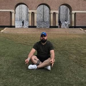 Meet your Posher, Victor