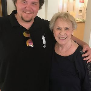 Meet your Posher, Hunter