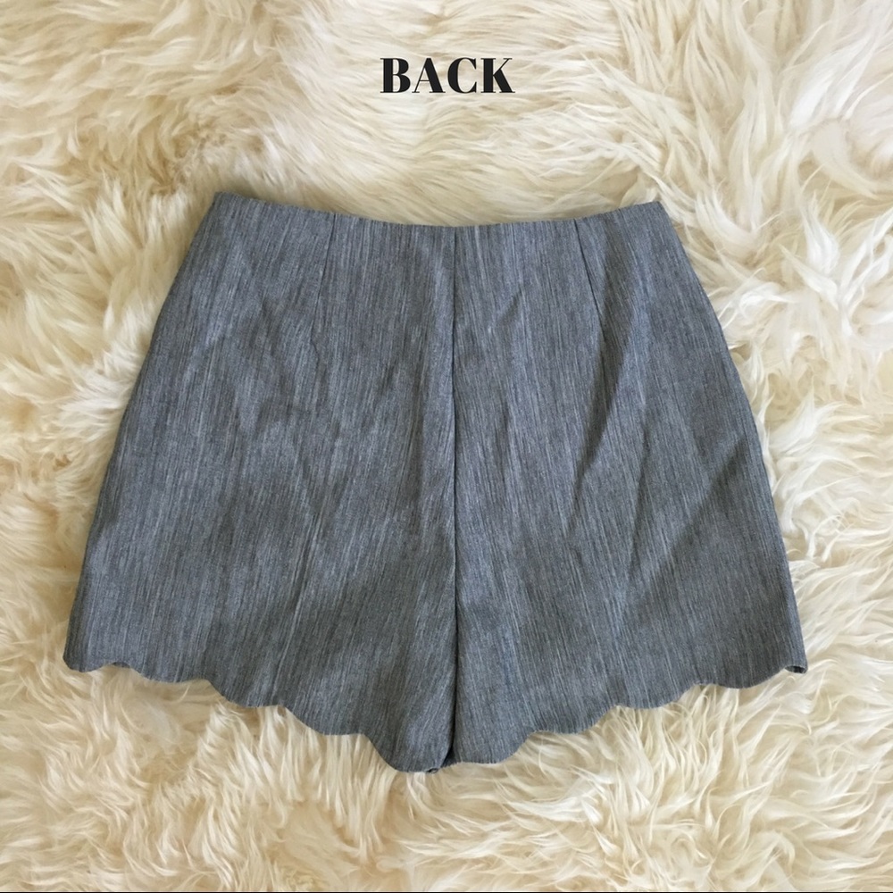 🆕Very J Scalloped Woven Shorts - Size Small - Picture 3 of 5