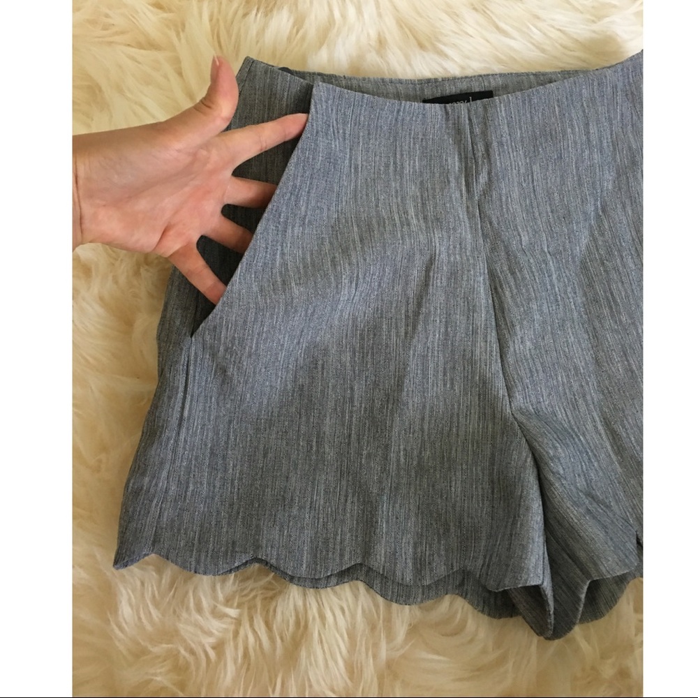🆕Very J Scalloped Woven Shorts - Size Small - Picture 4 of 5