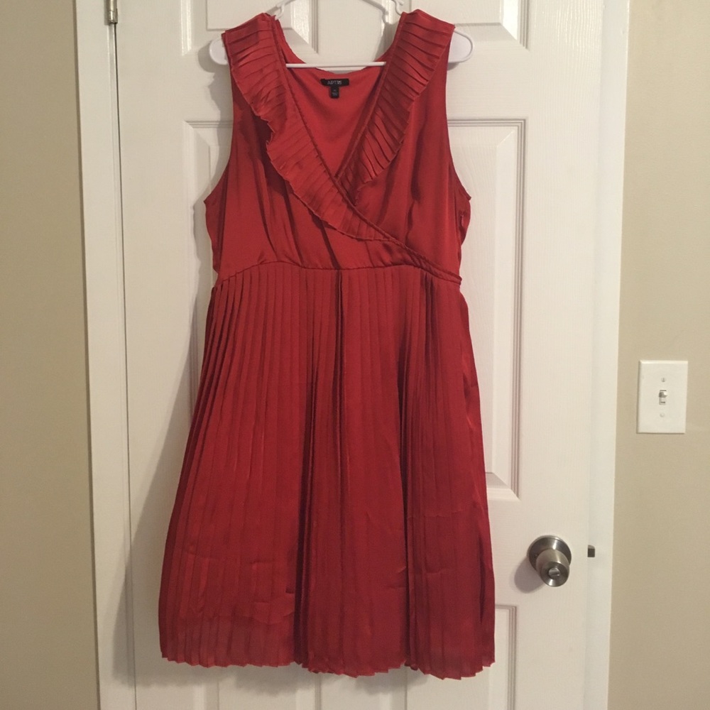 XL red dress.