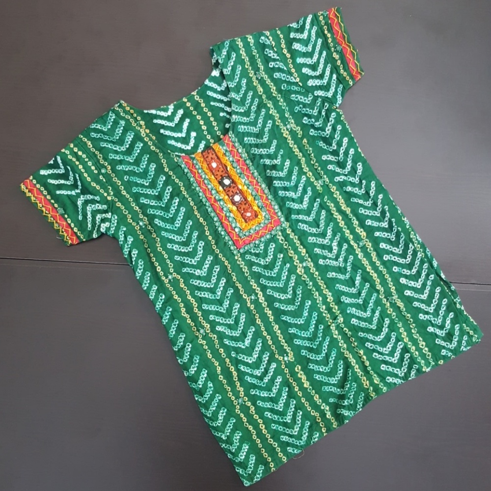 Beautiful Ankara Pattern Top! - Picture 2 of 6