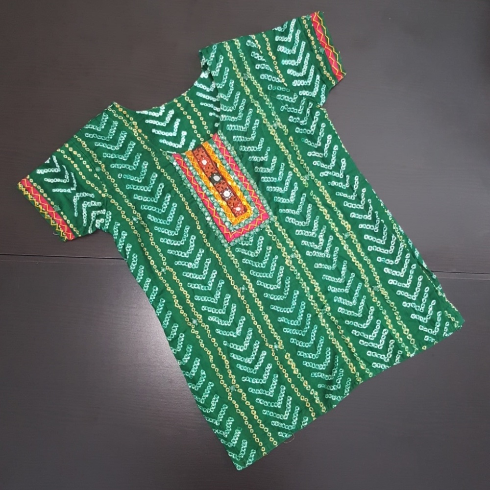 Beautiful Ankara Pattern Top! - Picture 3 of 6