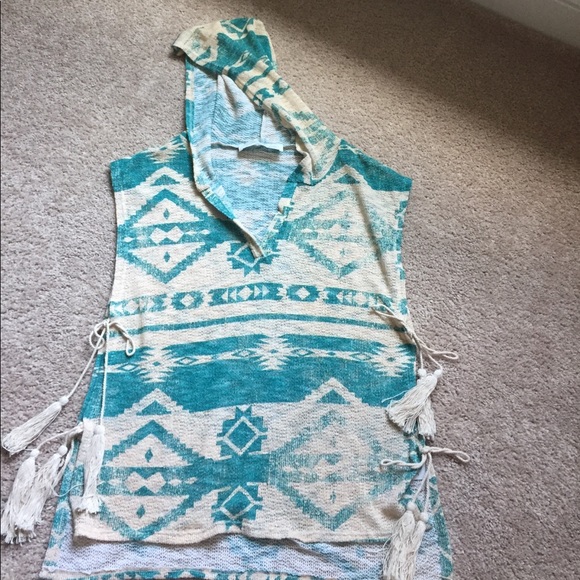 EUC loose weave poncho top - Picture 1 of 3