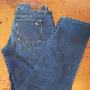 DL1961 denim