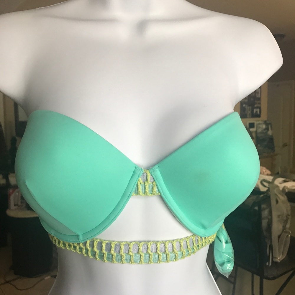 Victoria's Secret Flirt Bandeau Bikini Top 36D