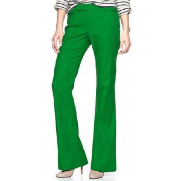 GAP Pants - EUC GAP Modern Boot in John Deere Green! Size 00R