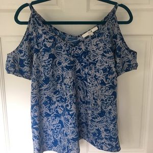 Blue sleeves cut off the shoulder blouse