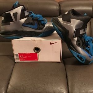 Lebron soldiers size 9.5
