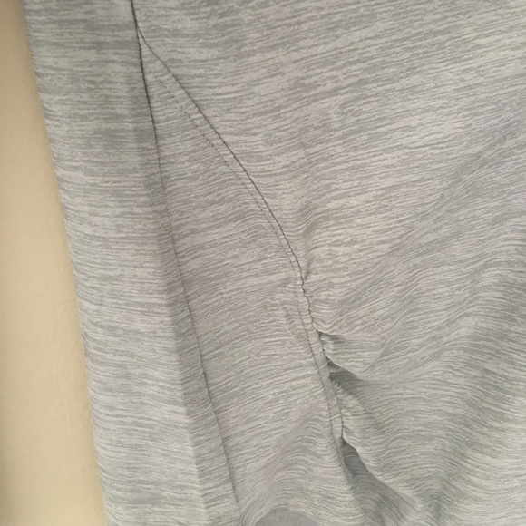 SOLD!! NWT long sleeve yoga top - Picture 7 of 8