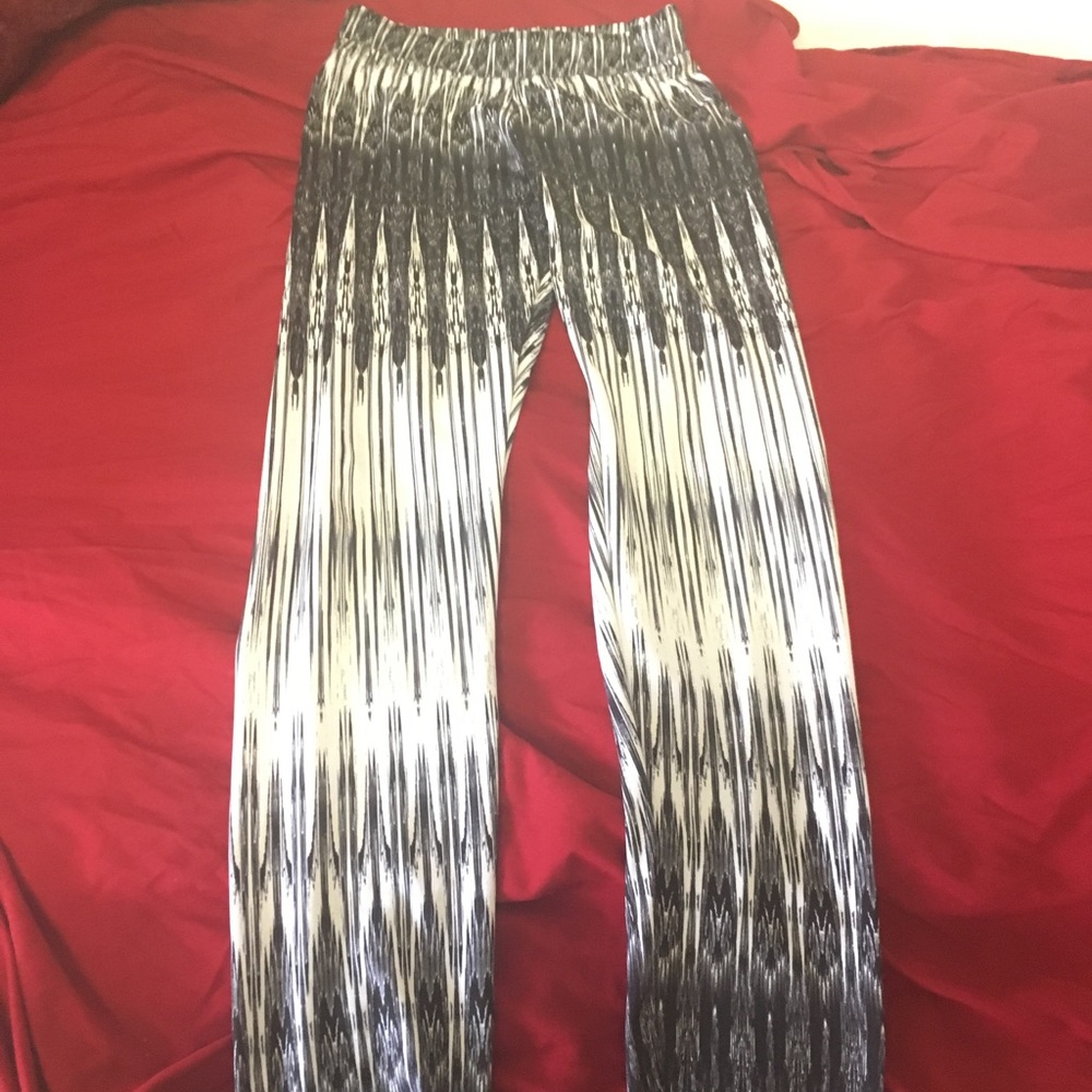 H&M satin finish leggings