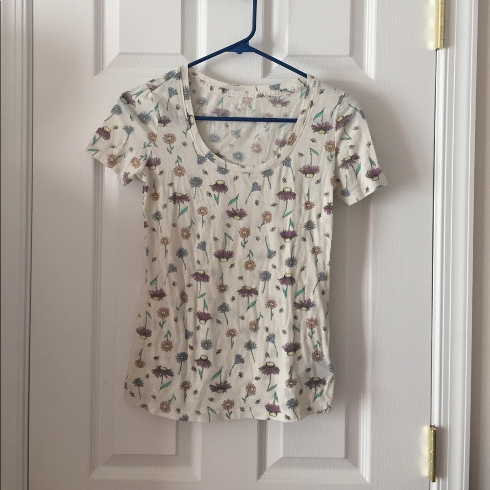 Urban Outfitters Daisy Tee