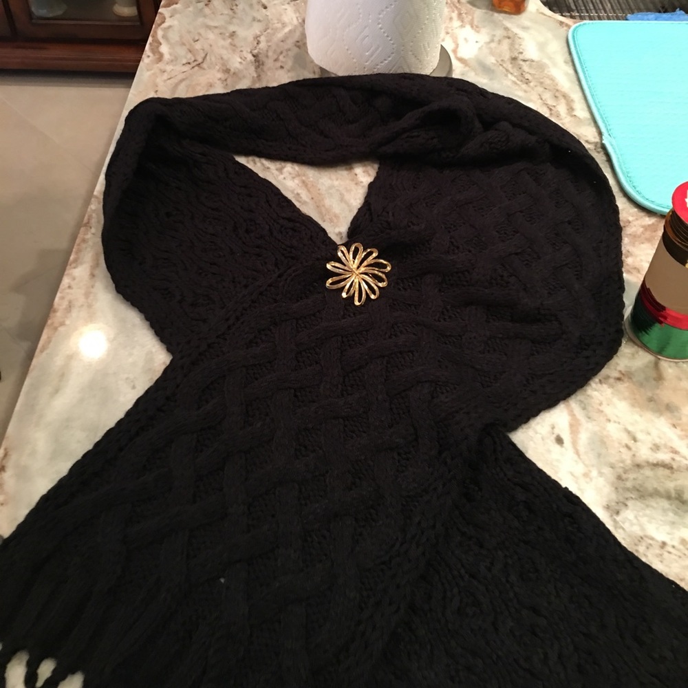 Vince Camuto scarf