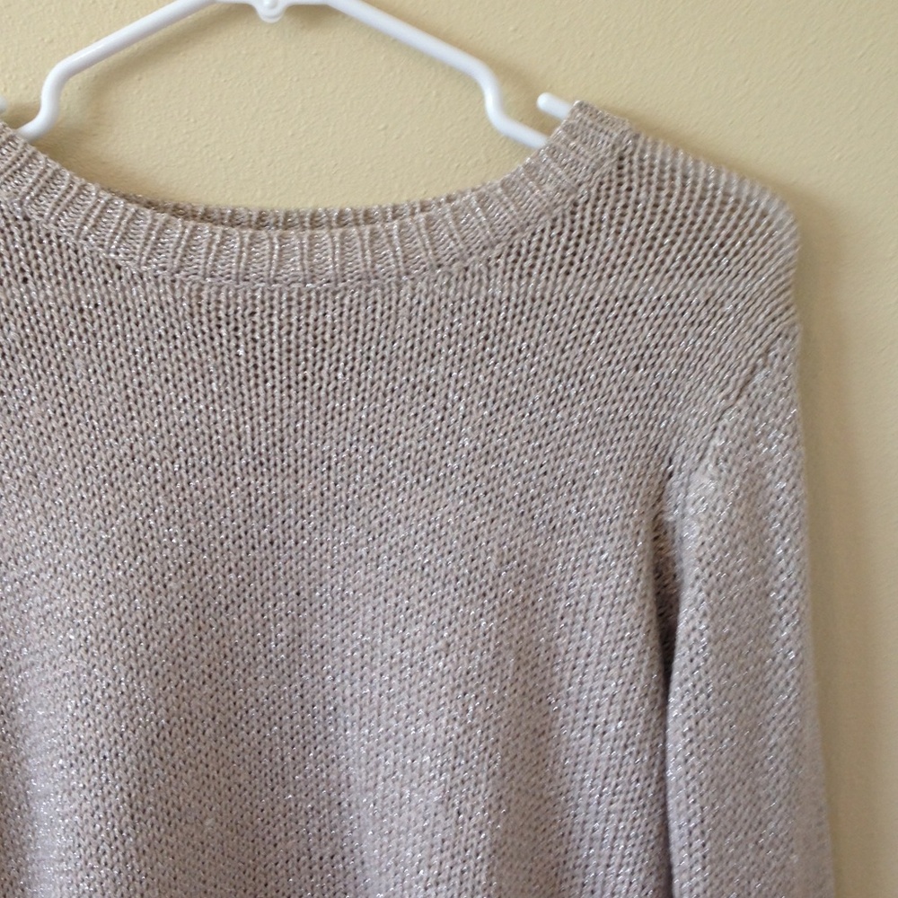 Forever 21 sweater - Picture 2 of 3
