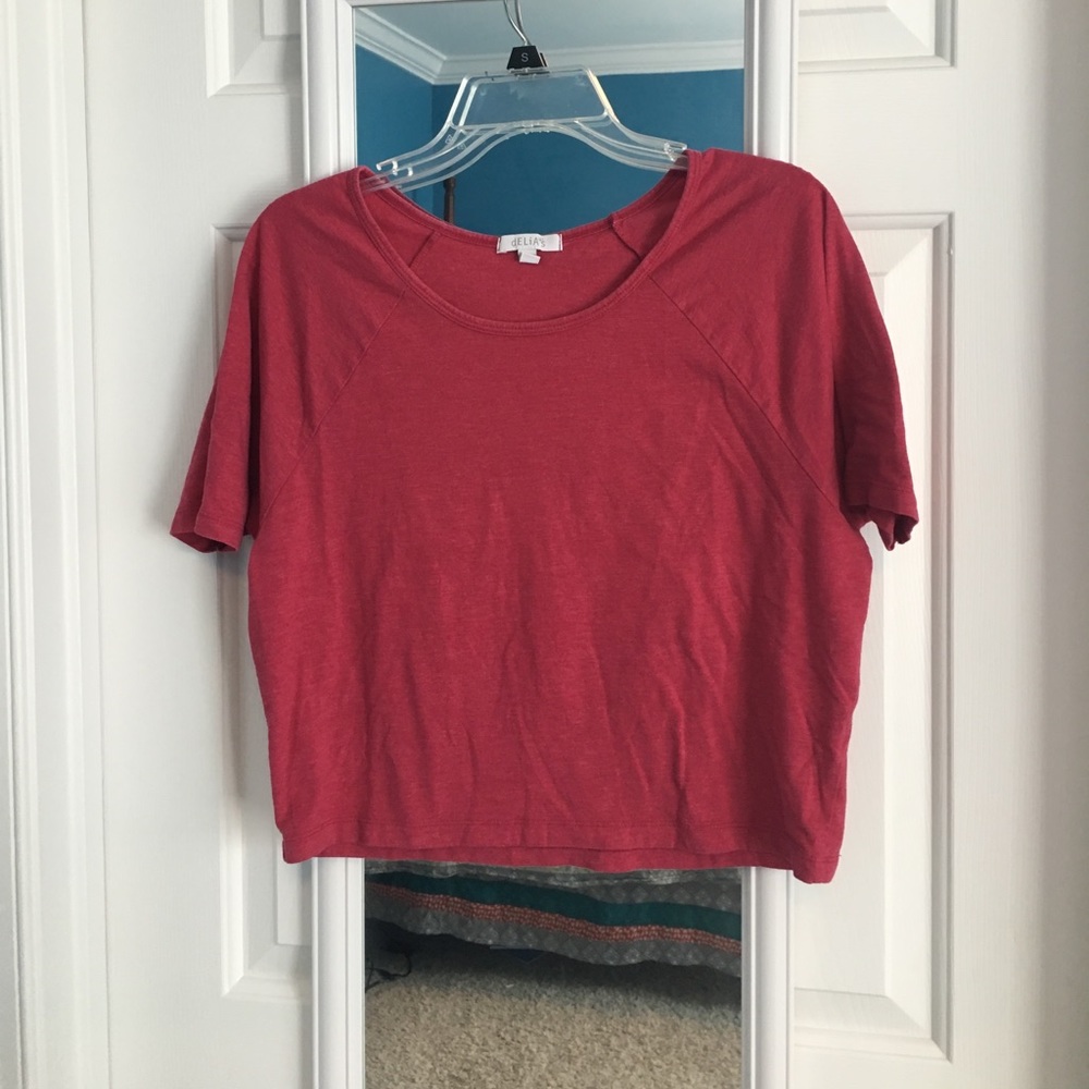 dELiAs Red Top