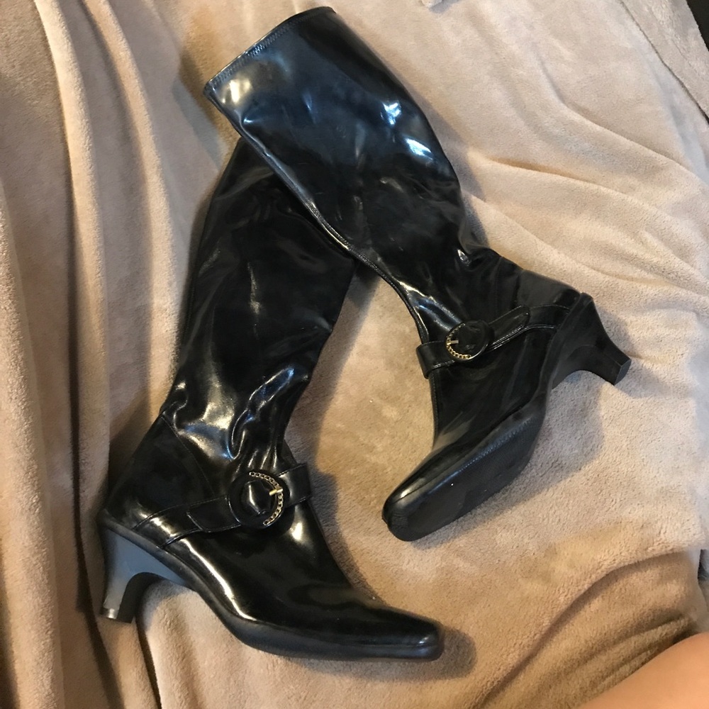 Black Boots