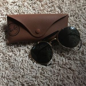 Ray ban sunglasses authentic with case