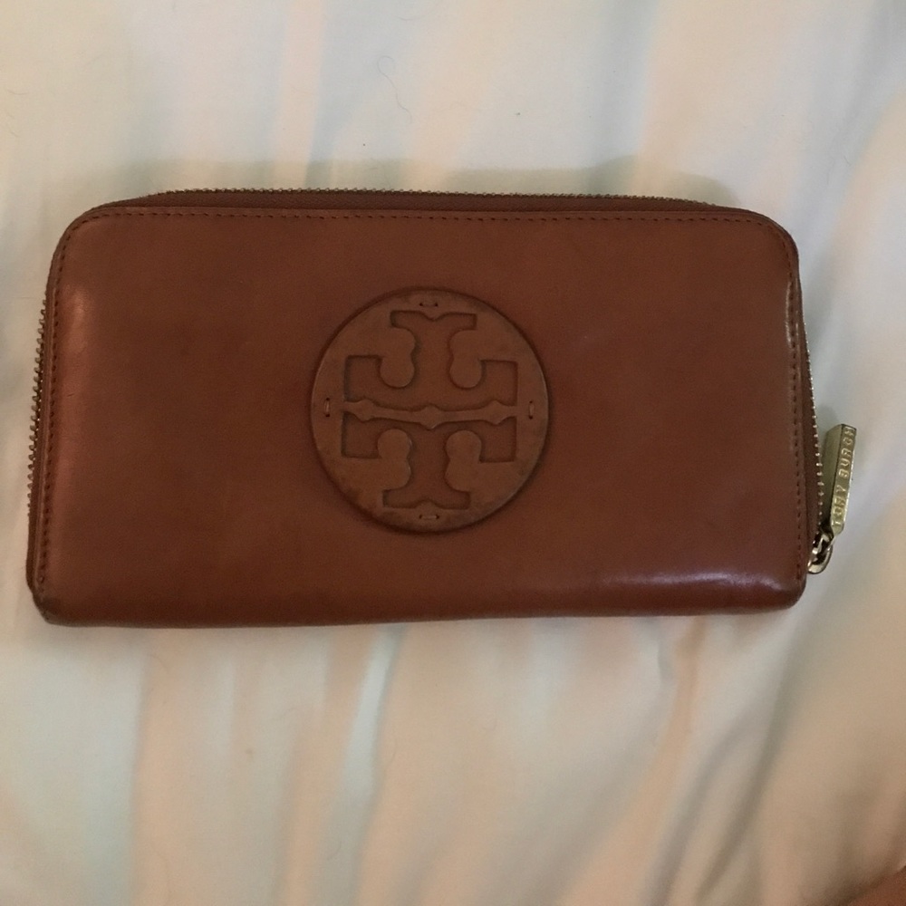 Tory Burch leather wallet