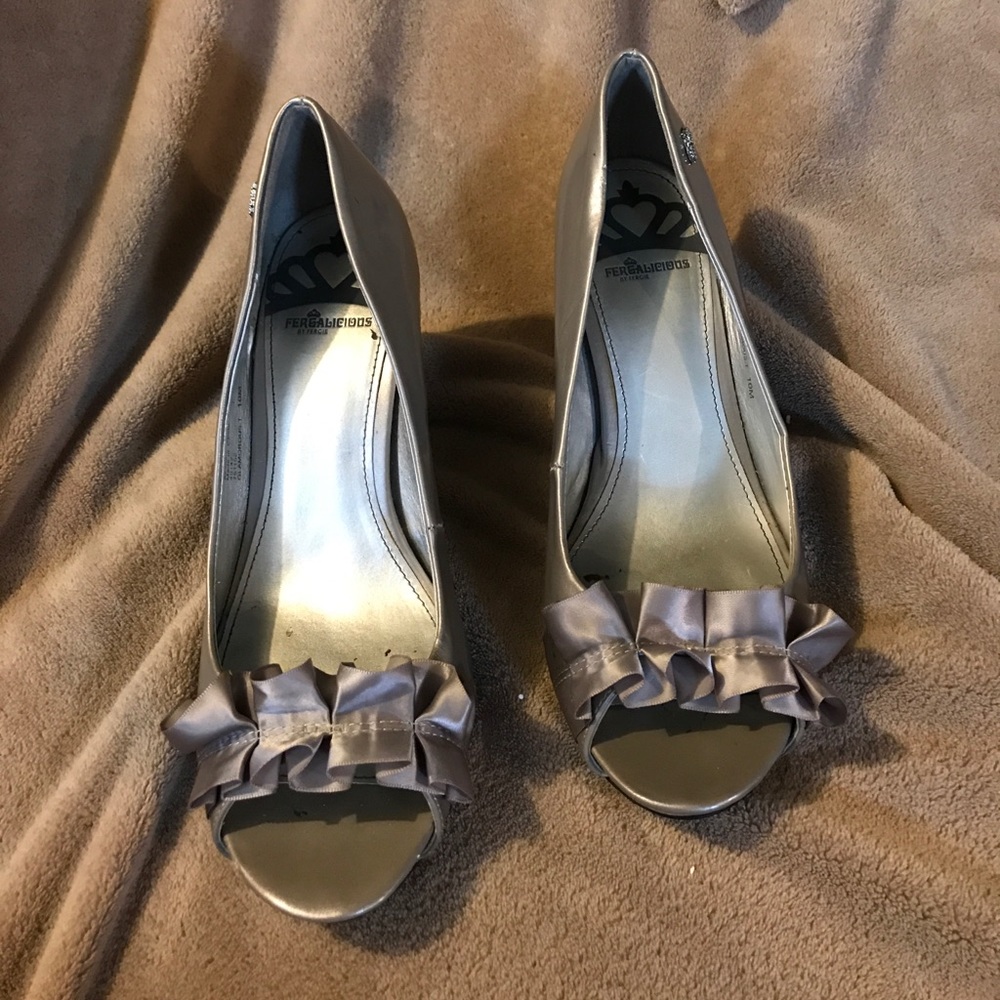 Gray Heels