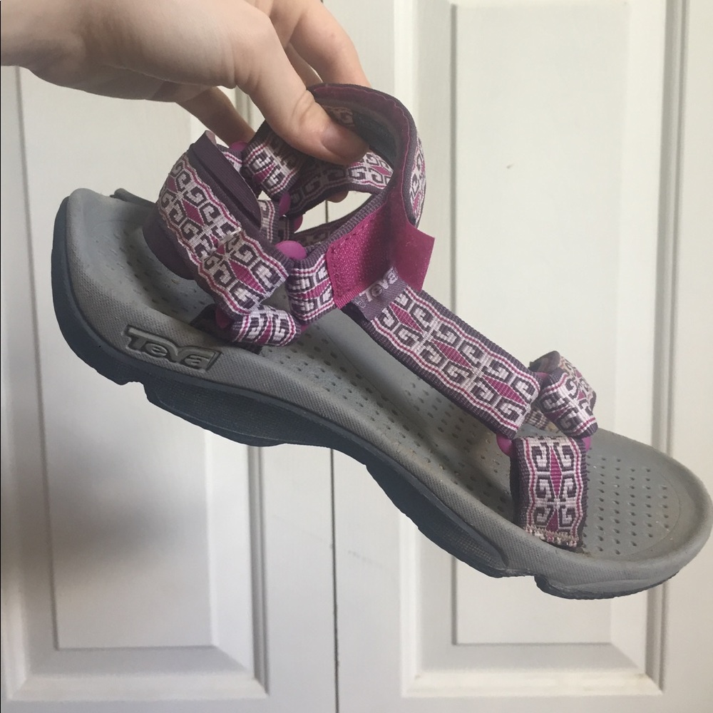 Teva Hurricane 3 sandals