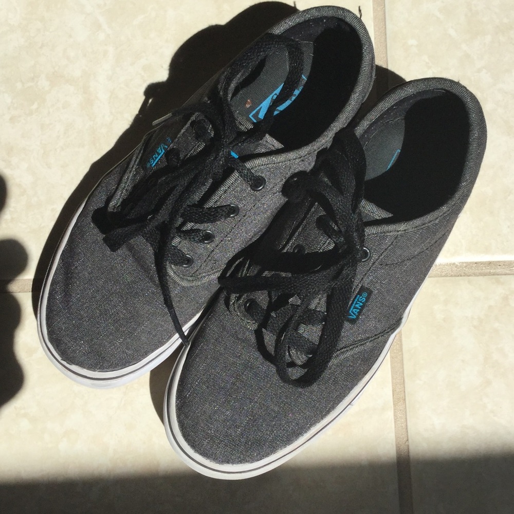 Vans- Black/dark gray sz 3
