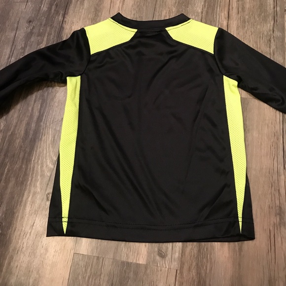 NWOT Nike dri fit long sleeve - Picture 4 of 4