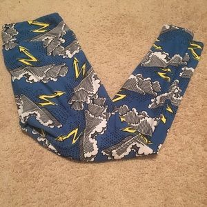 LULAROE TC lightening bolt leggings