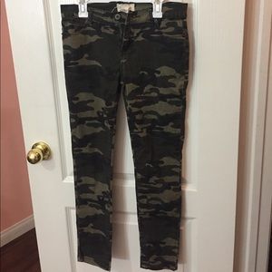 Army print jeans