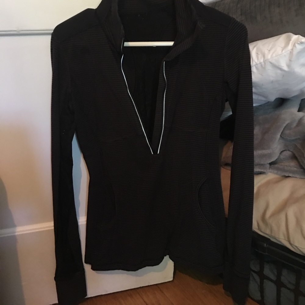 Lululemon pull over