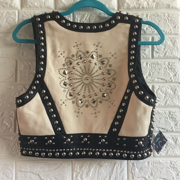 🆕 Nasty Gal Cavalry Studded Leather Vest - Picture 6 of 8