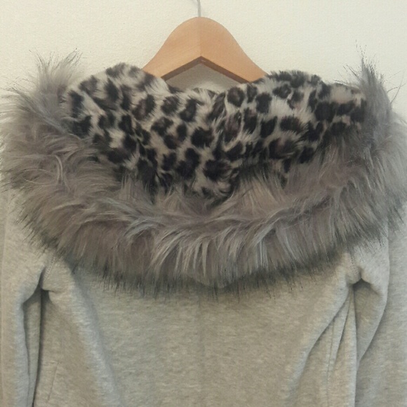 Thick, warm Aeropostale hoodie jacket - Picture 2 of 2