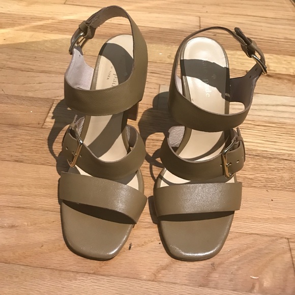 SALE‼️ KATE SPADE CHUNK HEEL - Picture 2 of 7
