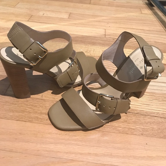 SALE‼️ KATE SPADE CHUNK HEEL - Picture 3 of 7