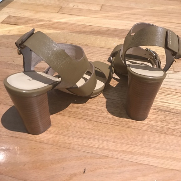 SALE‼️ KATE SPADE CHUNK HEEL - Picture 6 of 7