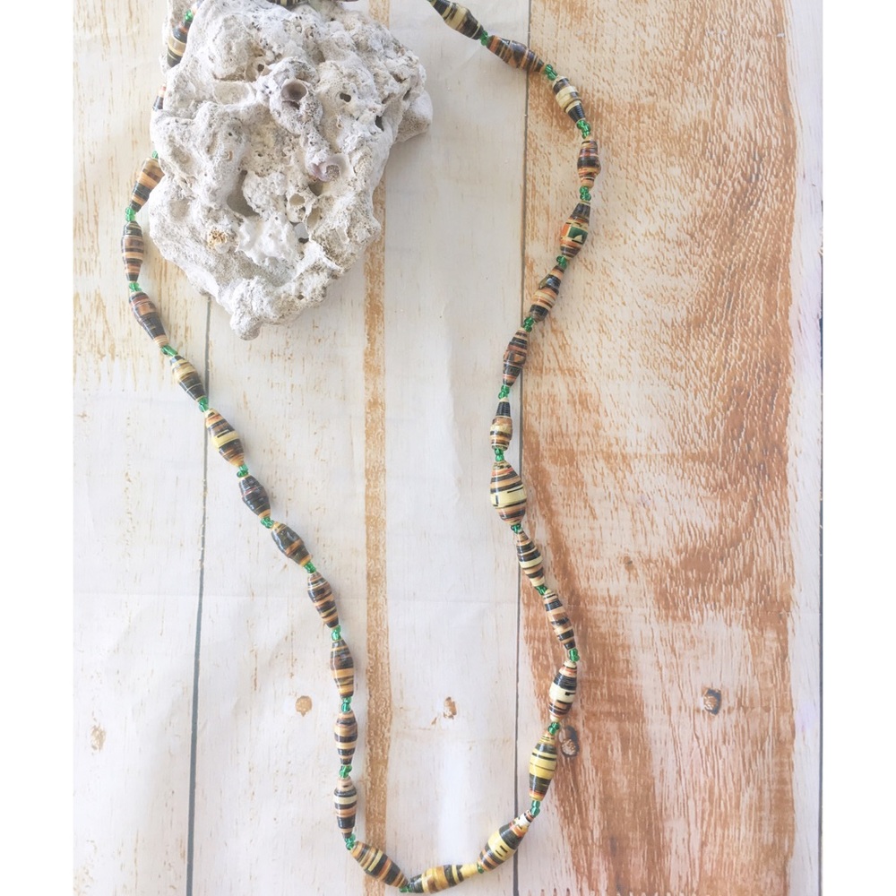 💐 long strand rolled necklace