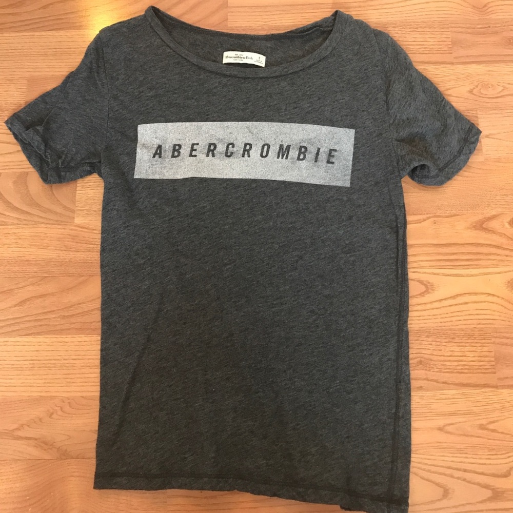 Abercrombie gray t-shirt