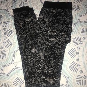 Lace print leggings