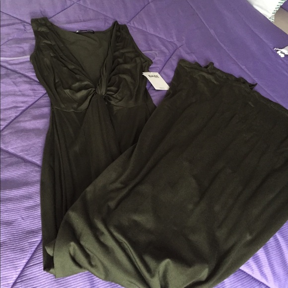 ❤️Olive twist front plunging v neck maxi dress NWT - Picture 2 of 3