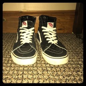 Sk8 Hi Vans Size 9 (black and white)