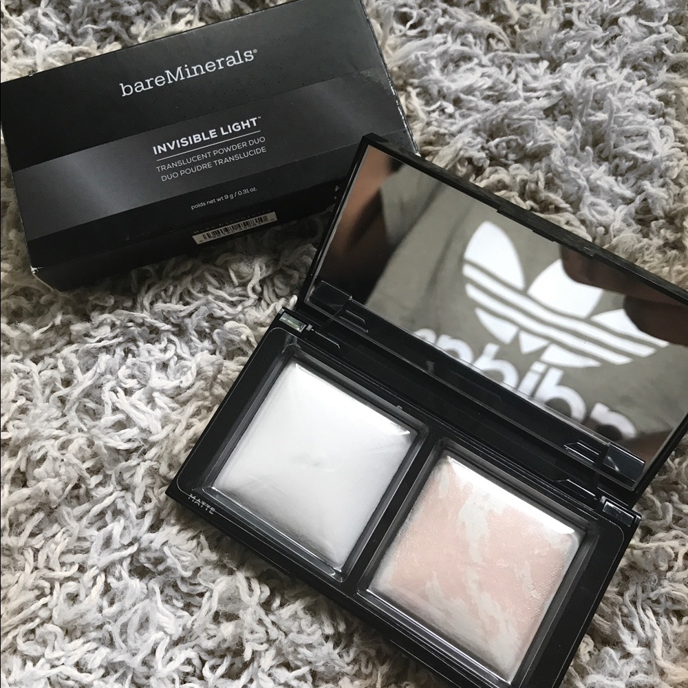 Bare Minerals Invisible Light Translucent Powder
