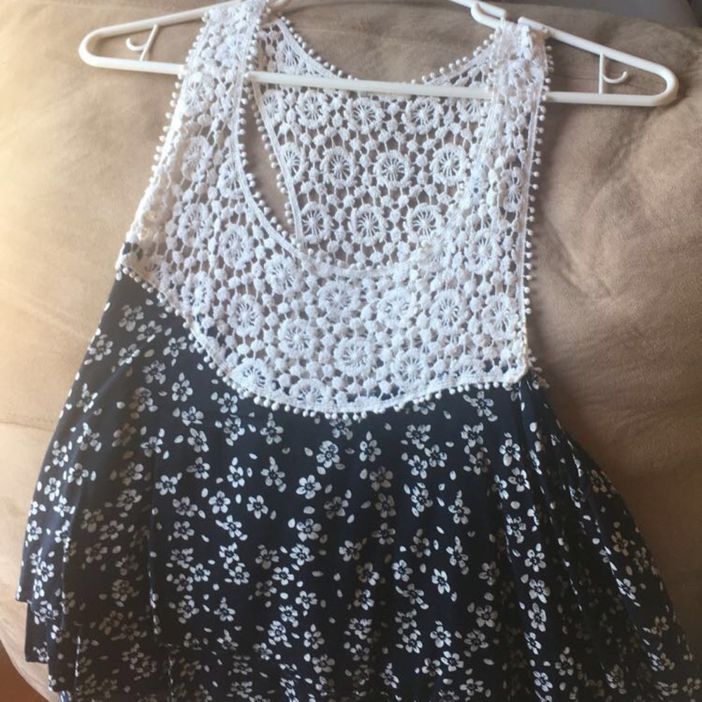 Cute summer top! Wore it once