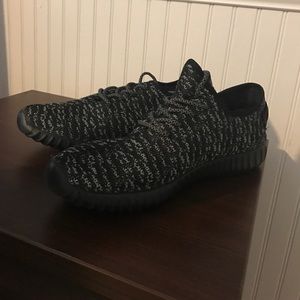 Yeezy boosts 350