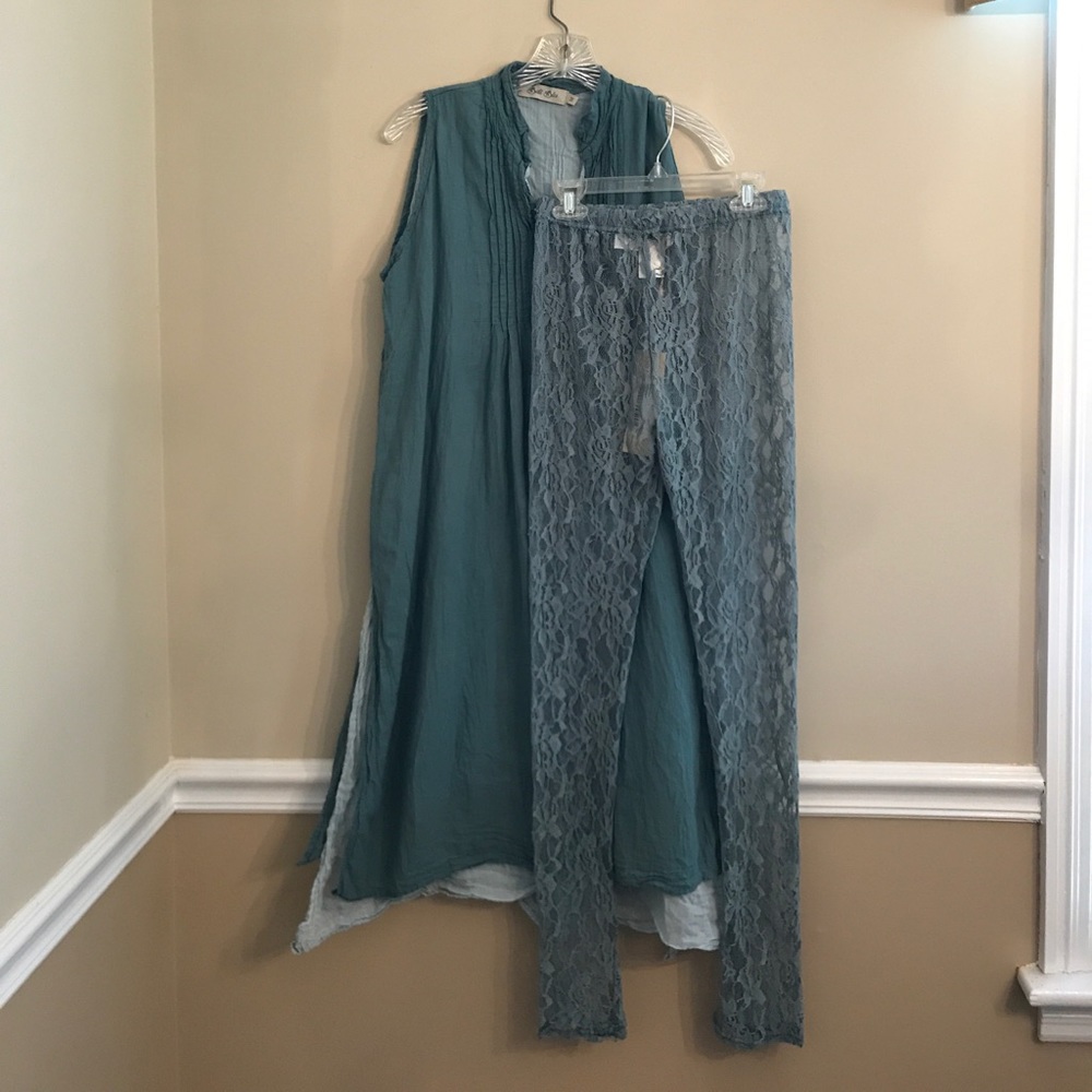 Boho Bali Blu Vintage blue tunic & lace leggings