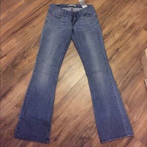 Levi's 524 jeans